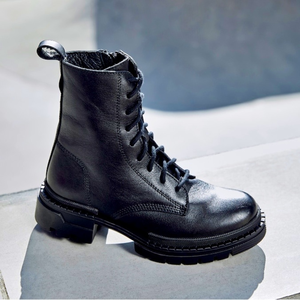 Steve Madden Black Leather Jamisyn Combat Boots